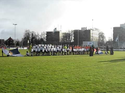 Nederlands volkslied voorafgaande aan de Koninklijke HFC - Oud Internationals