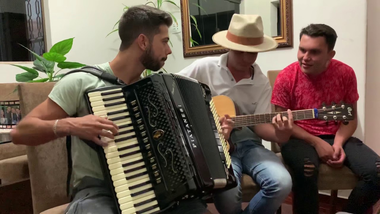 MORENA BONITA/CAMA FRIA - Gustavo Neves Sanfoneiro - William Silva e Rafael