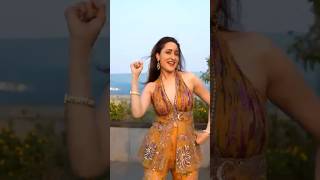 Pragya Jaiswal Hot Pragya Jaiswal Dance