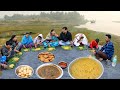 river side winter season FAMILY PICNIC😳khichuri,beguni,aloor dum,chatni,misti || village cooking