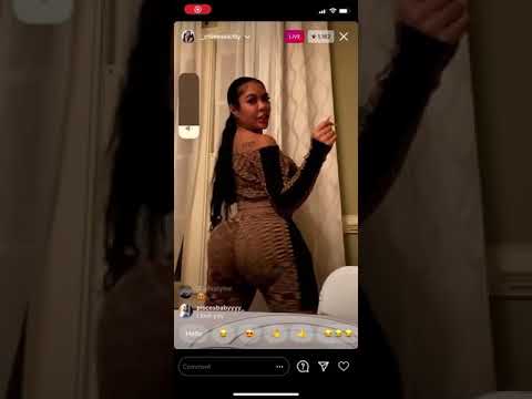 Chinese kitty twerking on IG live