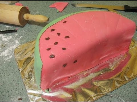 Tort jak arbuz - z lukrem plastycznym - Kotlet.TV