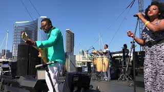 Video thumbnail of "Let's Take a Ride - Norman Brown @ 2019 San Diego Smooth Jazz Fest (Smooth Jazz Family)"