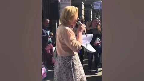 Ruth Coppinger speaks against attacks on lone parents