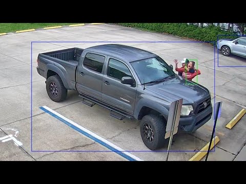 Florida man tries to kidnap store employee after robbery, deputies say