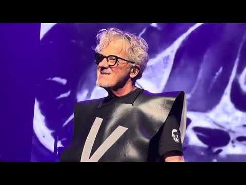 DEVO - Gut Feeling / Slap Your Mammy (live at Foxwoods 6/13/26)