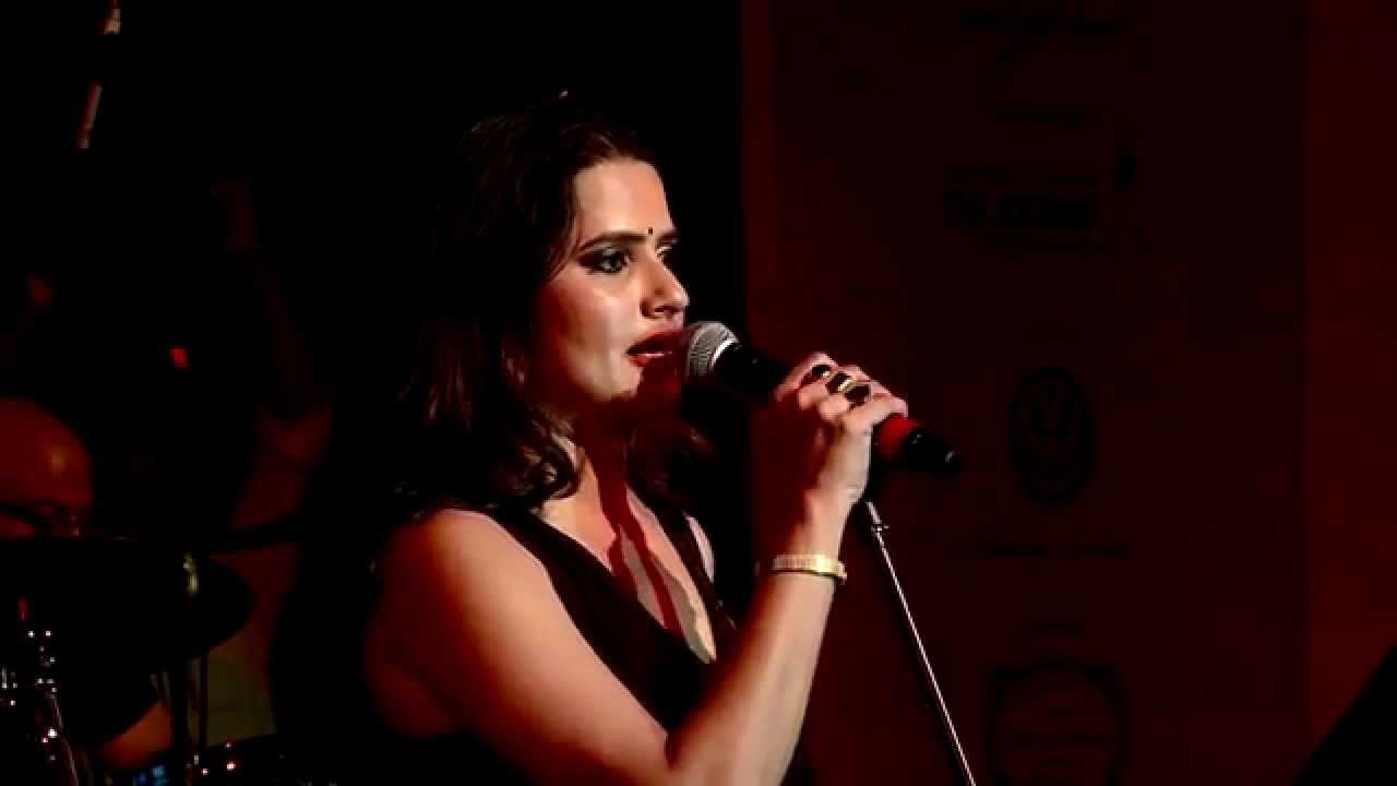 Sona Mohapatra  O Ri Chiraiya LIVE at the Literary Festival Mumbai