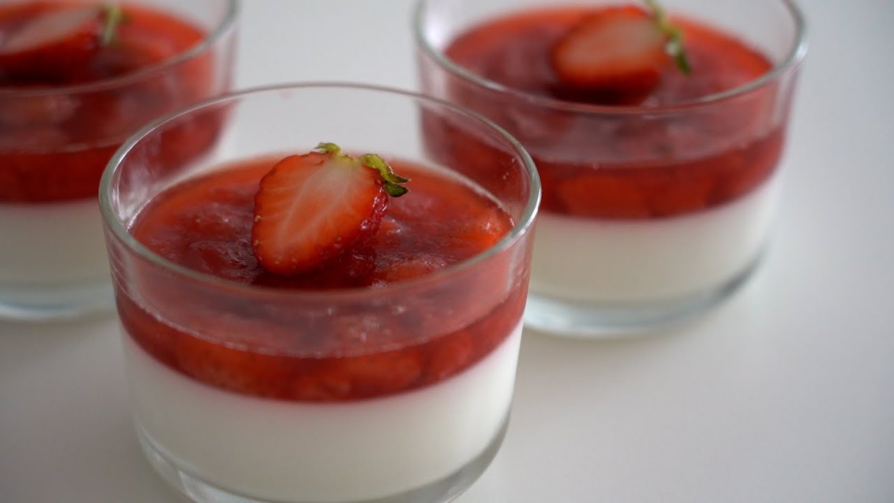 Sub) 딸기 판나코타 만들기, 우유푸딩과 딸기 젤리 ㅣ Strawberry Panna Cotta [우미스쿠킹 : Umi'S ...