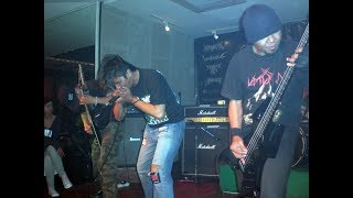 TRIPLE SIX - BALI & SIKSA KUBUR - JAKARTA live @ The Wave Cafe Kuta - Bali 2008