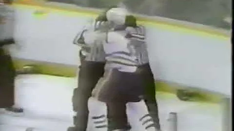 Joey Kocur vs Kevin McClelland Round 1