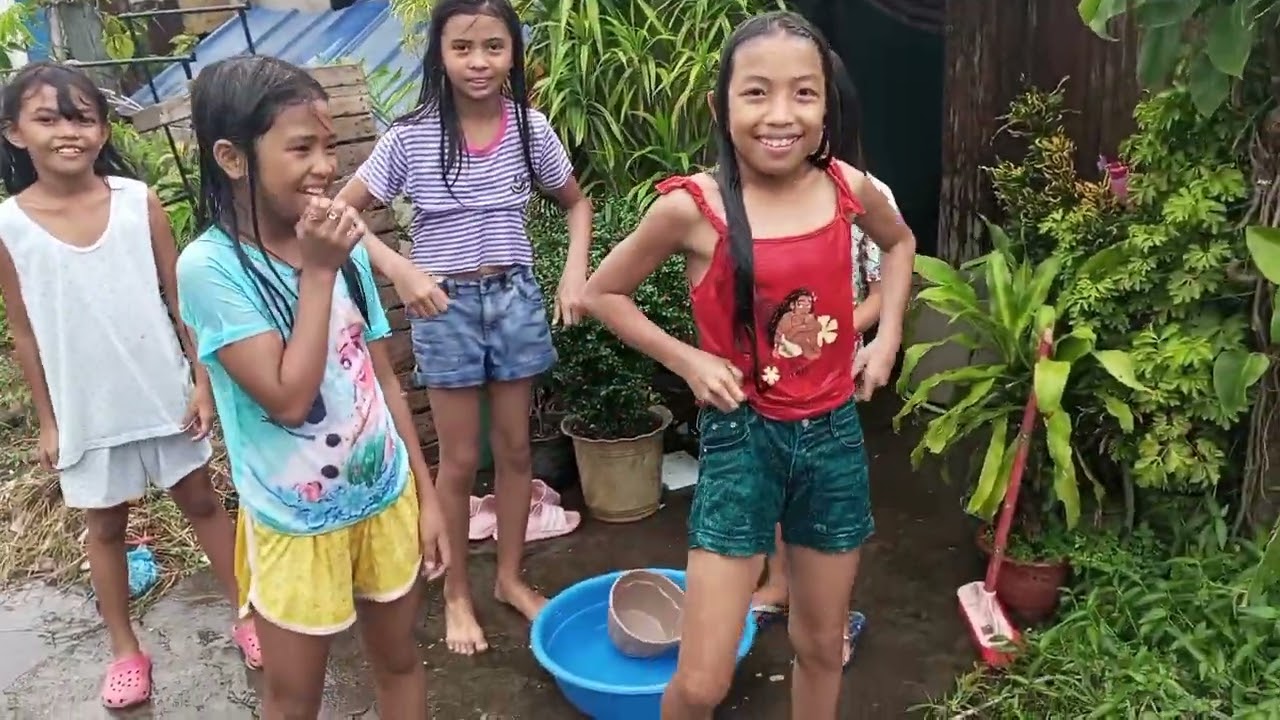 Walking Through The Slums Of Naga City - THERE IS A TRAIN