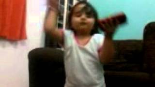 Emilly Dançando Quadradinho De Oito