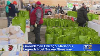 Volunteers Give Out Thousands Of Free Turkeys For Thanksgiving