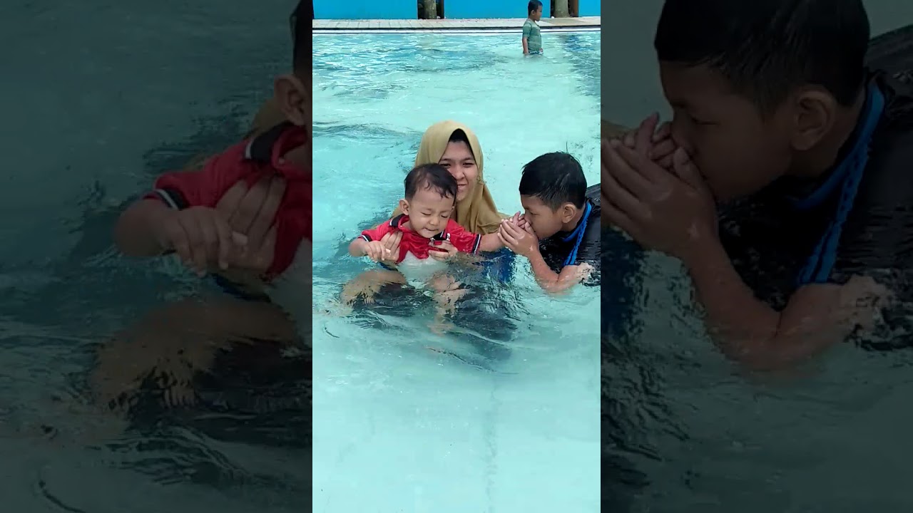  Anak  bayi berenang  YouTube