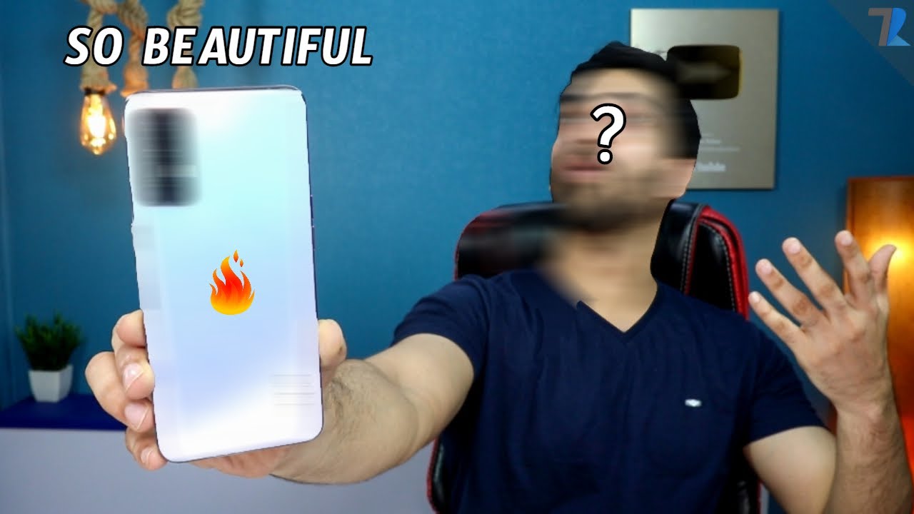 Can You Play PUBG & Call Of Duty On This Beautiful Phone?  [Gameplay Review]