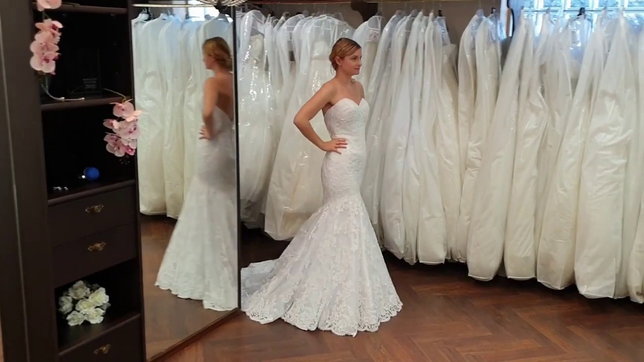 ROBE DE MARIEE SIRENE - YouTube
