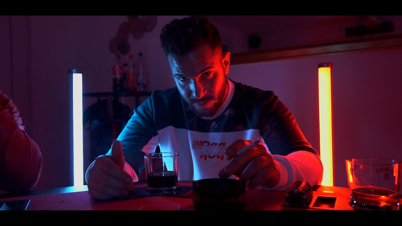 Assista a BEYEFENDI - HELLRAZOR prod.by BeatzVader x Beast Inside Beats no YouTube Assista a BEYEFENDI - HELLRAZOR prod.by BeatzVader x Beast Inside Beats no YouTube