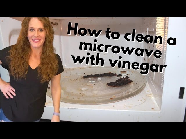 How to Clean a Microwave With Vinegar