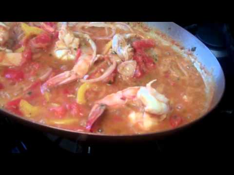 Elle's Kitchen - Shrimp with Creole Sauce