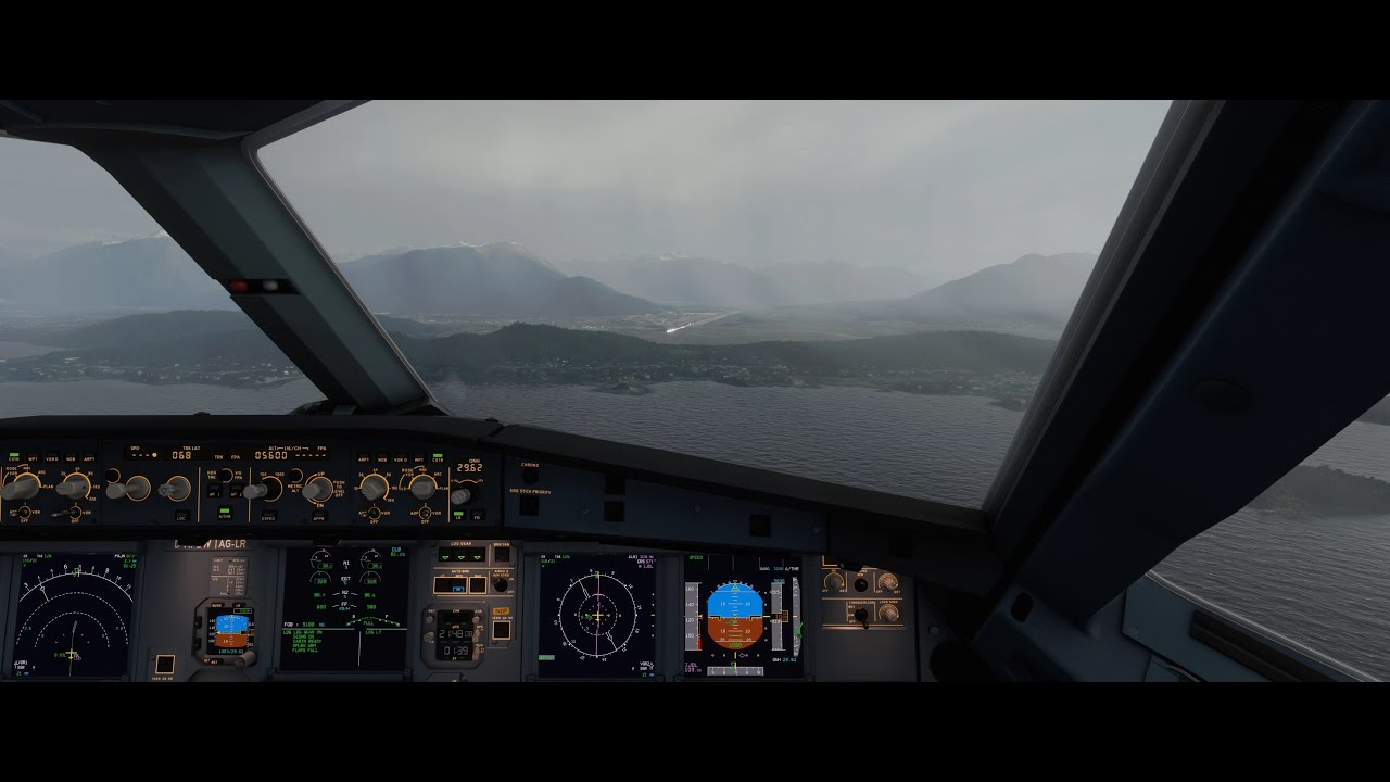 MSFS 2020 - Juneau, Alaska LDA approach with base turn | A32NX Exp | Live weather | 4K | Ultra
