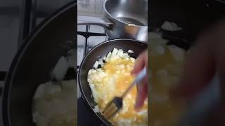 cómo hacer huevos cebolla fácil y rápido