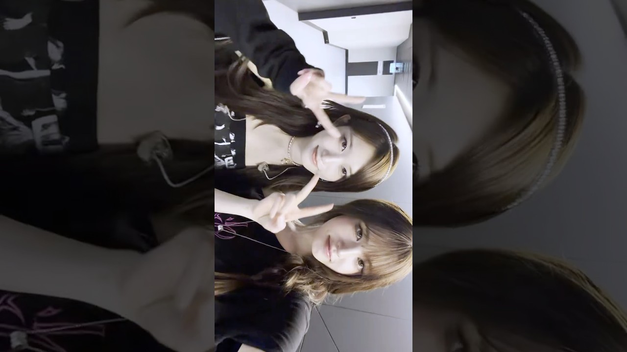 🗂️ I-VIEW ㄴ LIZ & LEESEO in MELBOURNE #IVE #아이브 #SHOW_WHAT_I_AM #Shorts