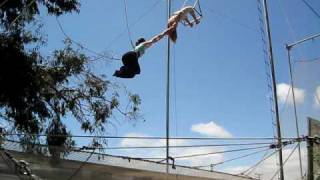 Trapeze Split with Catch