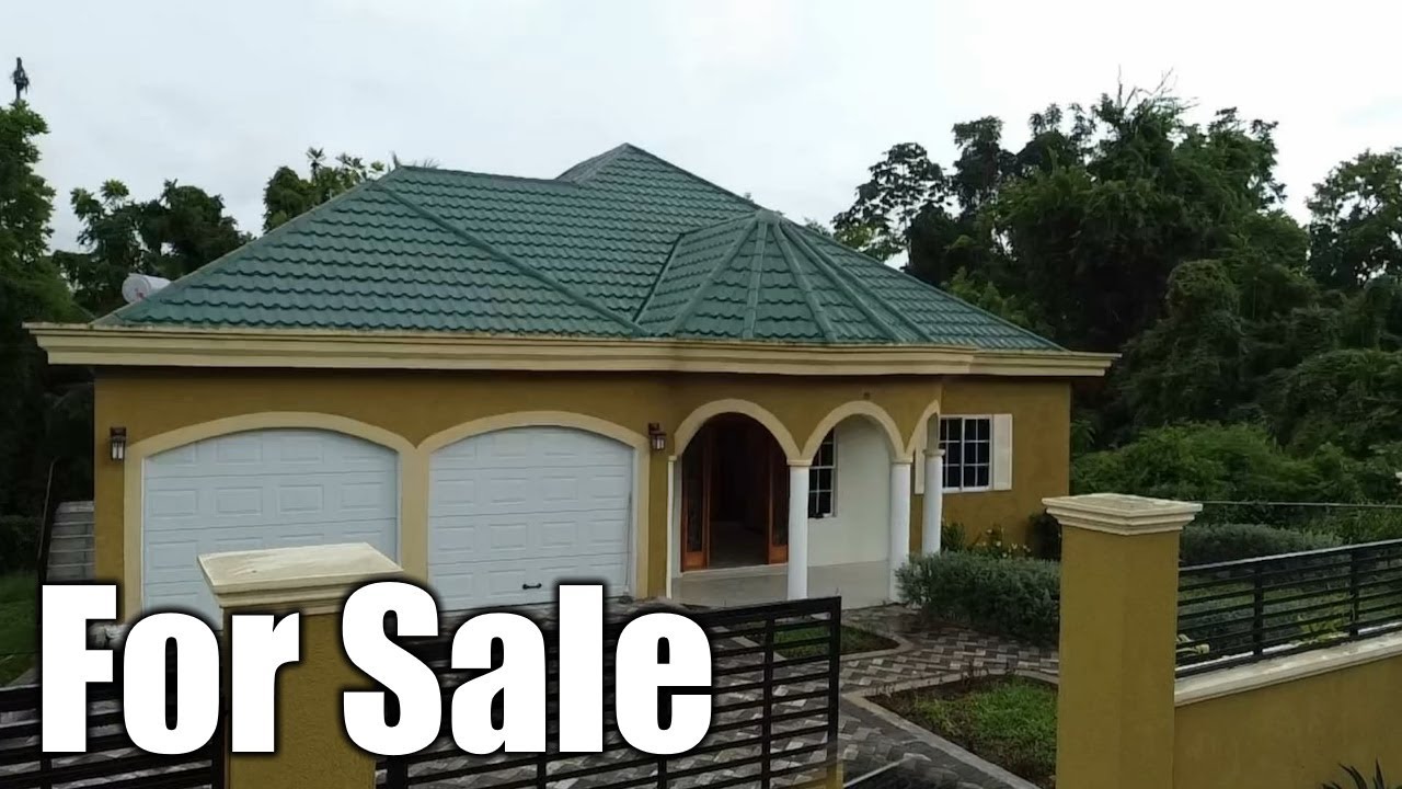 5 Bedrooms 4 Bathrooms House For Sale at Treadways, Linstead, Bermaddy