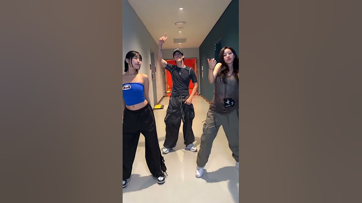 Mark Tuan and JULIE and NATTY of KISS OF LIFE performing the official SUPERPOWER choreography