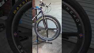 I love these wheels so much #bikelife #bikebuild #commuterbike #fyp #biking #usabikes
