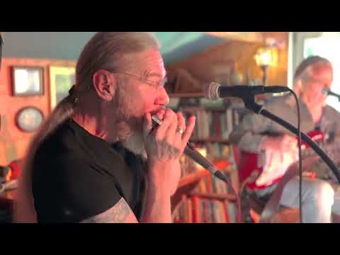 Blues for Two - Strolling down the line - Acoustic Blues Trio recorded live in Eugene's attic room