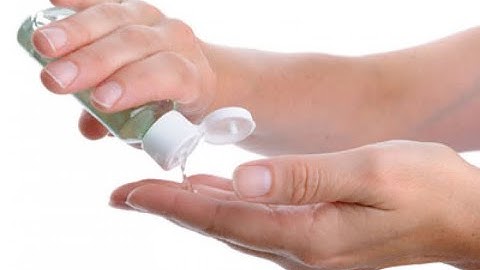 Hướng dẫn cách tự pha nước rửa tay khô theo WHO từ cồn y tế