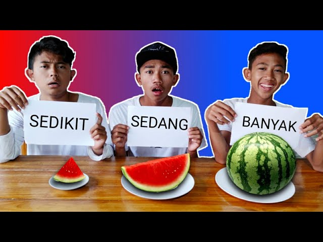 TANTANGAN MAKANAN PORSI SEDIKIT, SEDANG ATAU BANYAK! | Mikael TubeHD class=