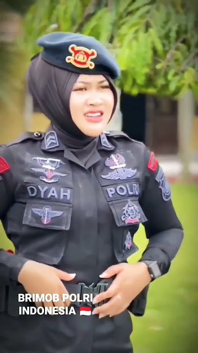yang lagi viral di tik-tok Polwan Brimob Cantik  #polisi #brimob #polwan #wanitacantik #shorts