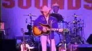 Video voorbeeld van "Dwight Yoakam - North To Alaska"