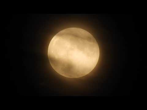 Partial penumbral lunar eclipse in Vancouver, BC, Canada (July 4, 2020)