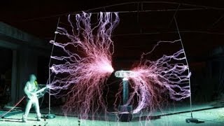 Playing With Lightning Chinese Band Uses 1 Million Volts Tesla Coil In Its Electrifying Concerts