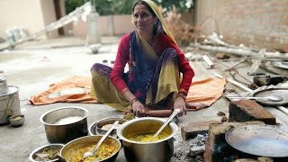 बारिश में पकाया चूल्हे पे पूरे घर का खाना  MY NEW LUNCH ROUTINE IN VILLAGE