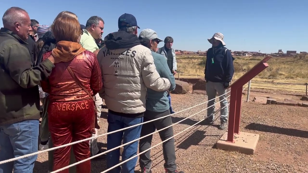 Tiwanaku Tour