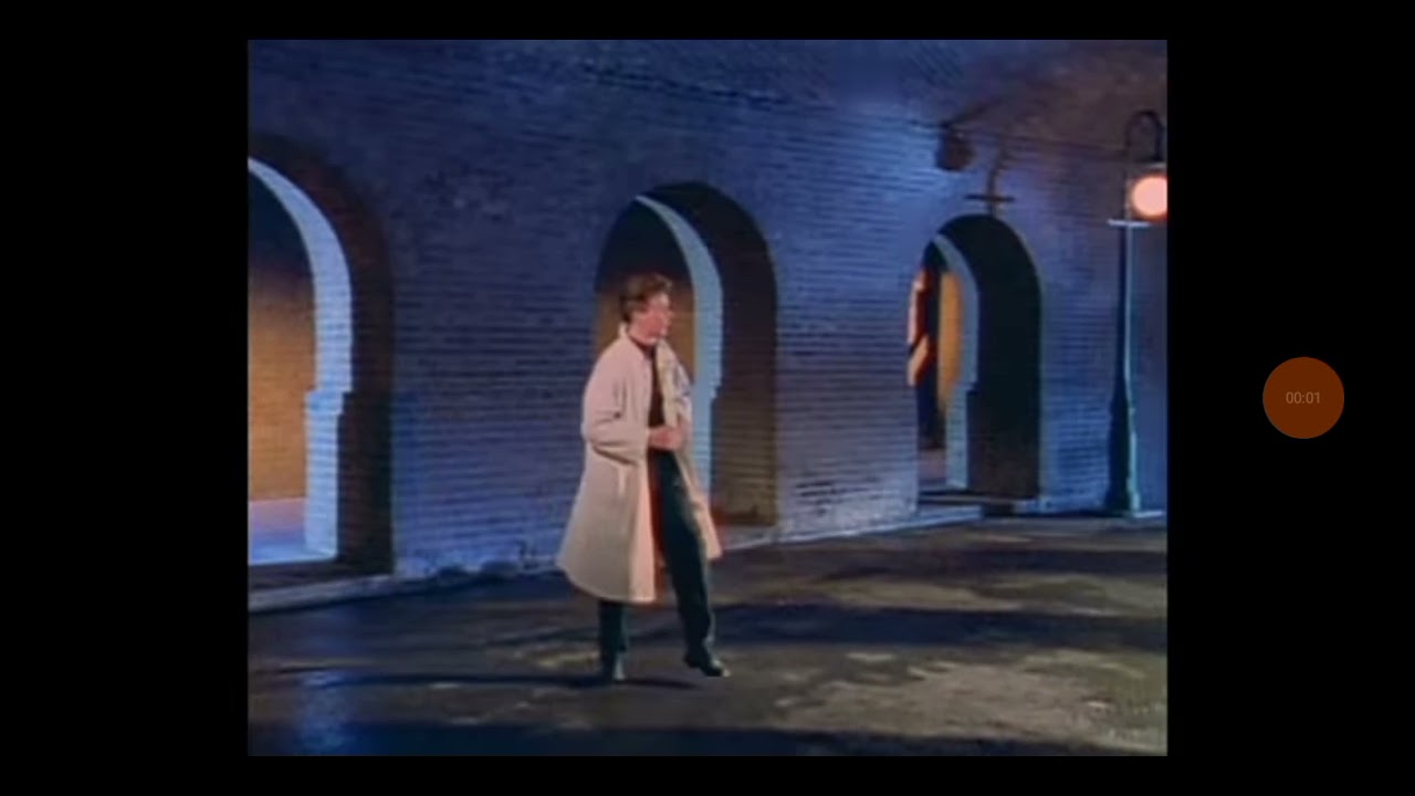 love Rick rolling people