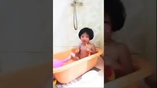 12042021 Bath Time