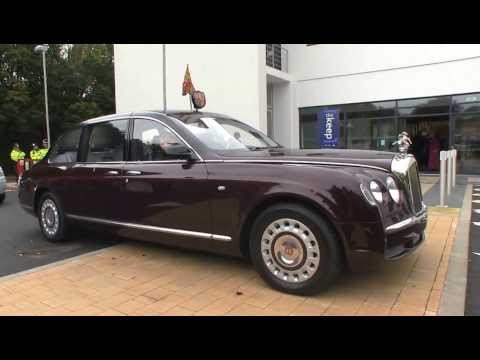 bentley-state-limousine-the-queen's-official-car