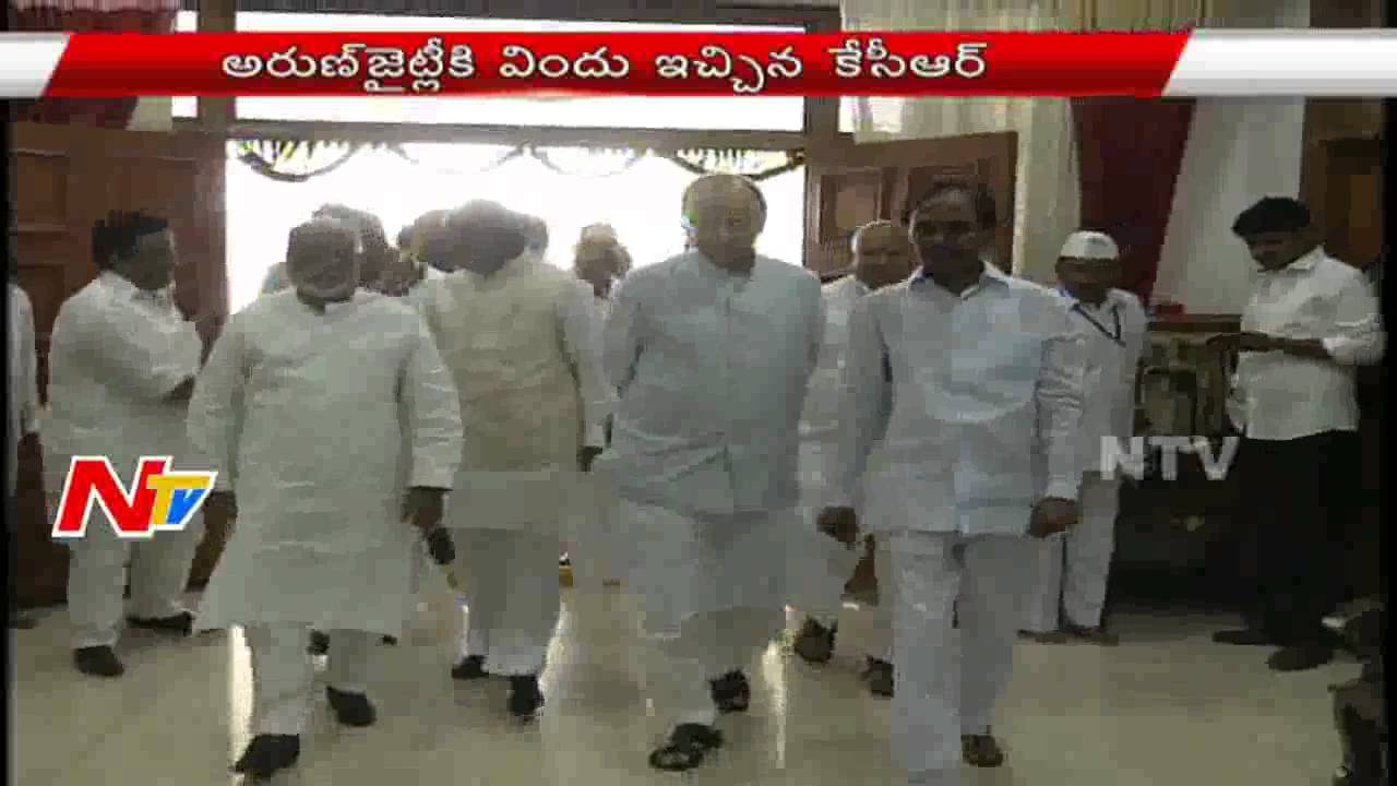 Union Minister Arun Jaitley Meets CM KCR in Camp Office | NTV