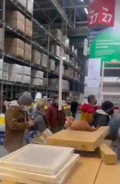 The last day of Ikea in Russia: queues of more than 100 people | Ukraine War 2022