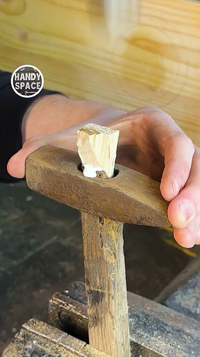 Hammer Handle Repair technique that few people know about!  #shorts #tips #diy