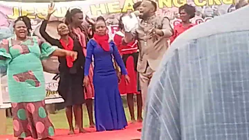 Pastor Tumaini liiive