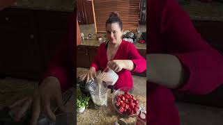Si quieres inprecionar tus hijos preparales estas paletas de hielo#paletasdehielo #fresas #parati