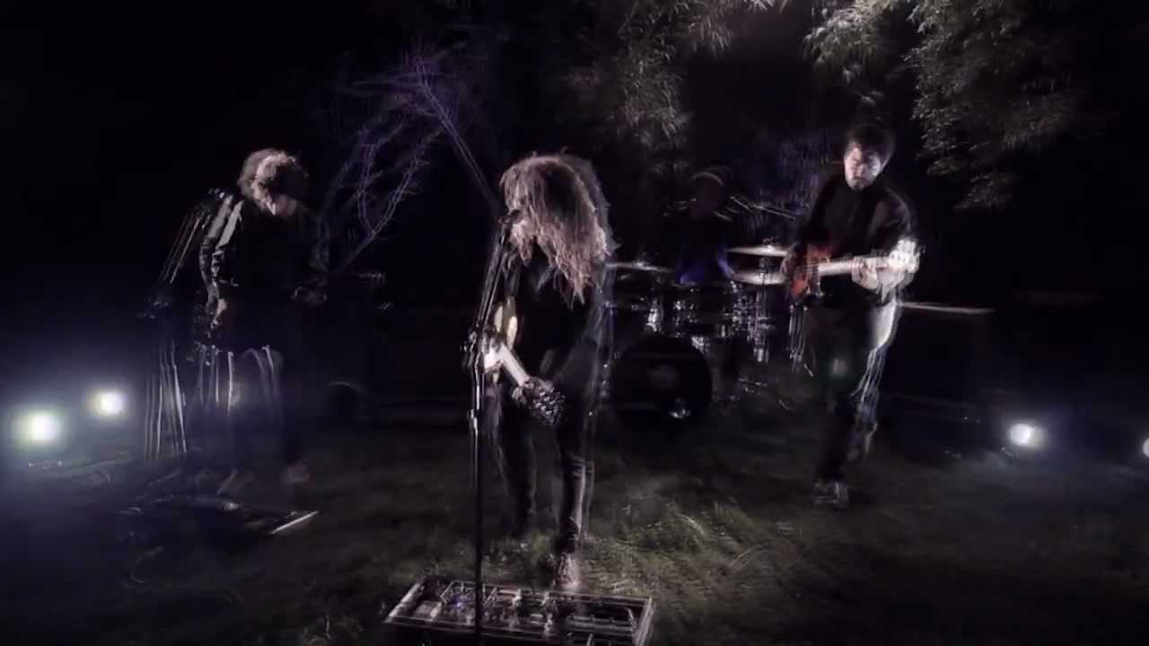 Watch Todo Aparenta Normal - Disfraz (Video oficial HD) on YouTube Watch Todo Aparenta Normal - Disfraz (Video oficial HD) on YouTube