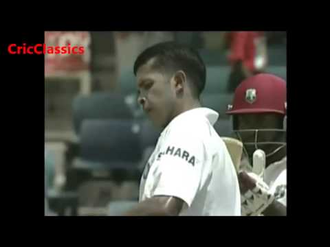 Sreesanth vs Darren Ganga, the off stump went for a walk