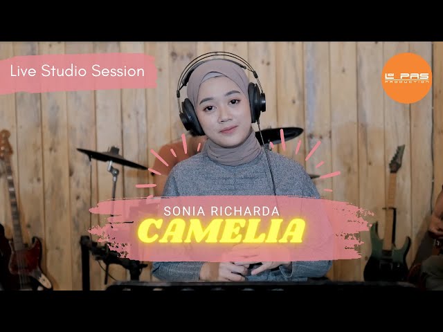 CAMELIA- NEW L PAS ft. SONIA RICHARDA (Live Studio Session) class=